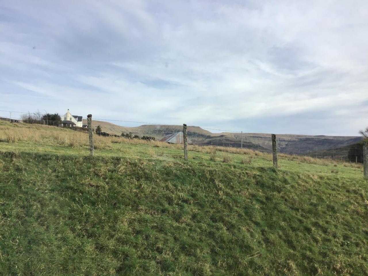 Trotternish B&B Kingsburgh Exterior foto